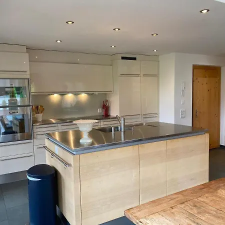 Bright Rays With Phenomenal Views Of The Mountains Holiday home *